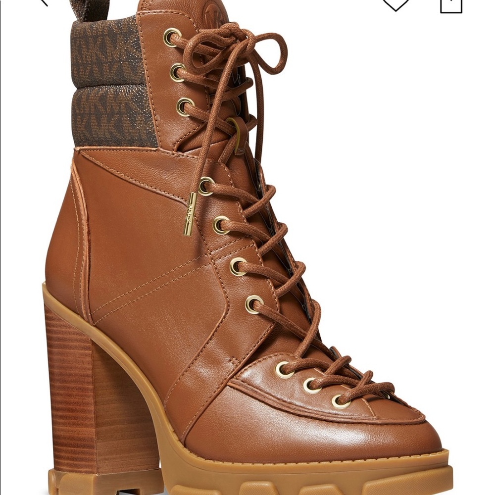 Brand new just tried on. Never been worn. Very stylish boots. New, negotiable - Picture 6 of 6
